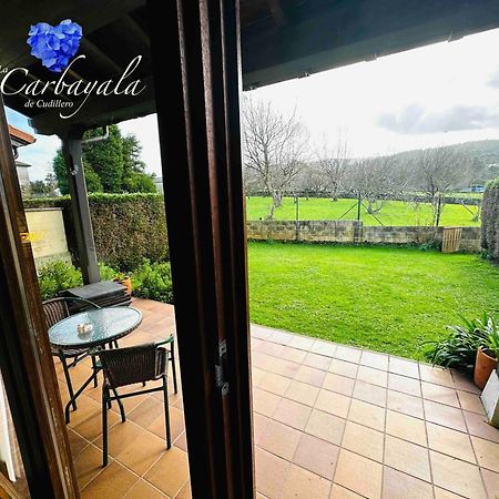 Apartamentos Rurales La Carbayala 오비나라 외부 사진