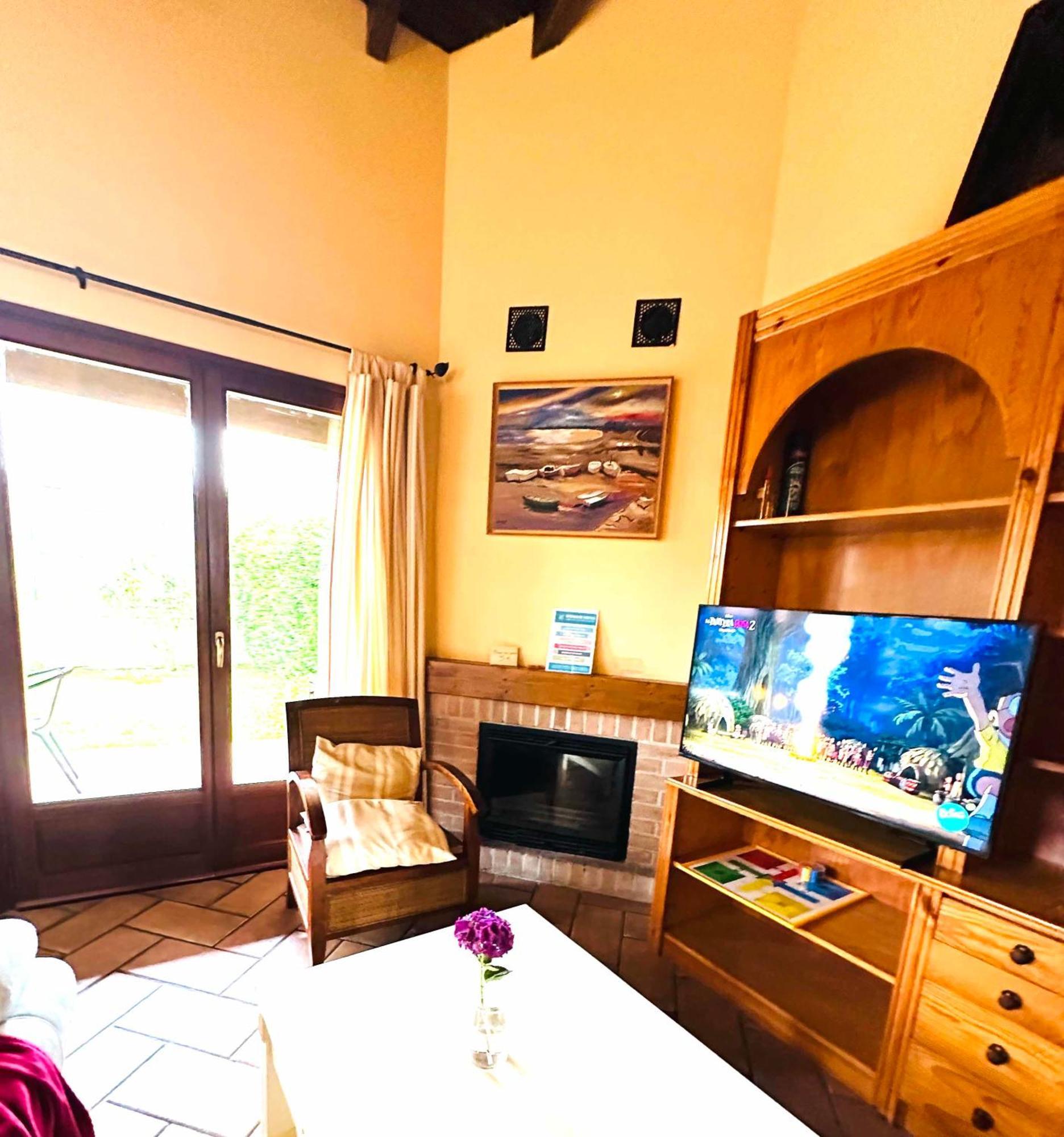 Apartamentos Rurales La Carbayala 오비나라 외부 사진