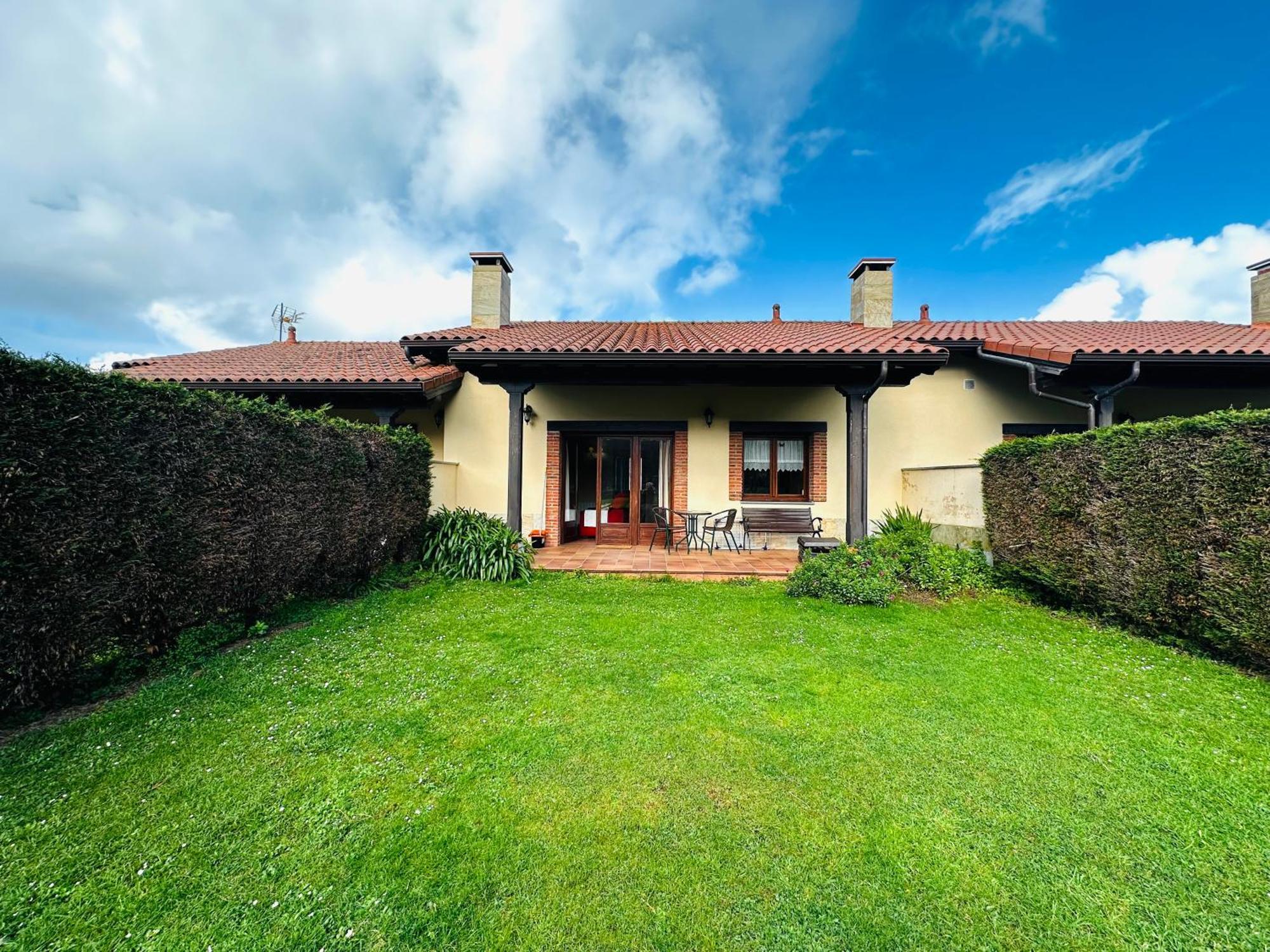 Apartamentos Rurales La Carbayala 오비나라 외부 사진