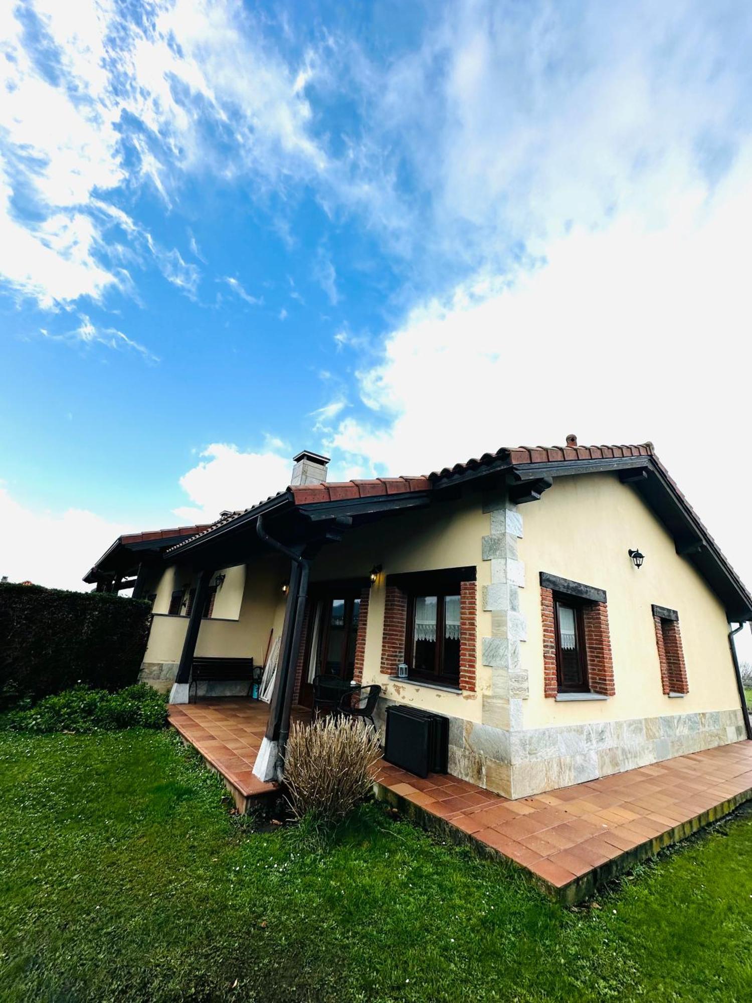 Apartamentos Rurales La Carbayala 오비나라 외부 사진