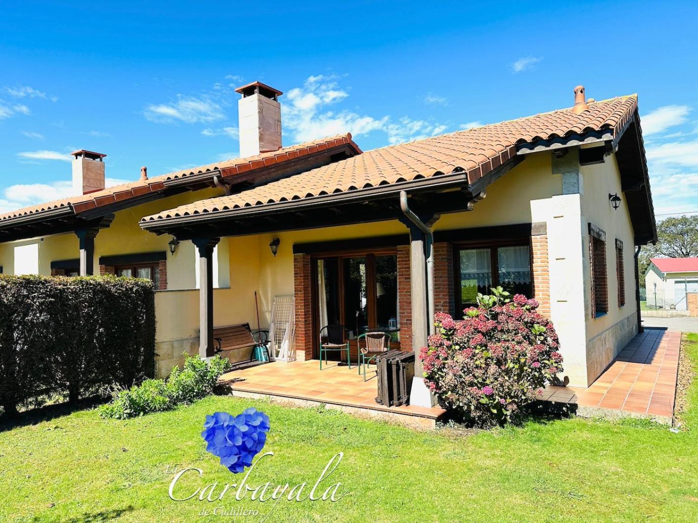 Apartamentos Rurales La Carbayala 오비나라 외부 사진